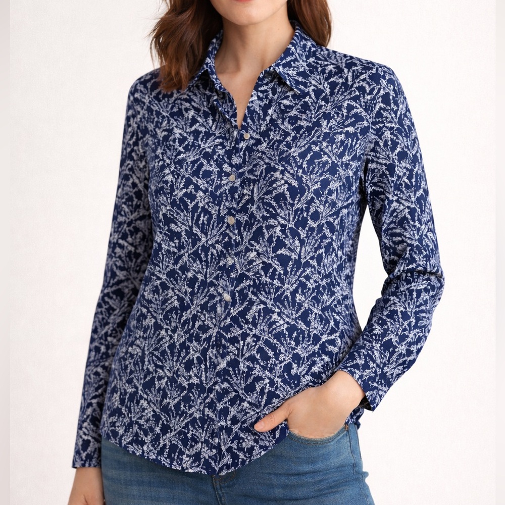 Banana Republic Blue and White Printed Button Up